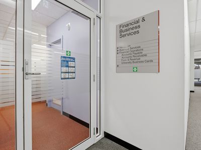 B2 / 75 Newnham Drive, Newnham