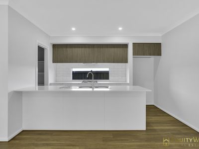 62 Pankina Road, Mambourin