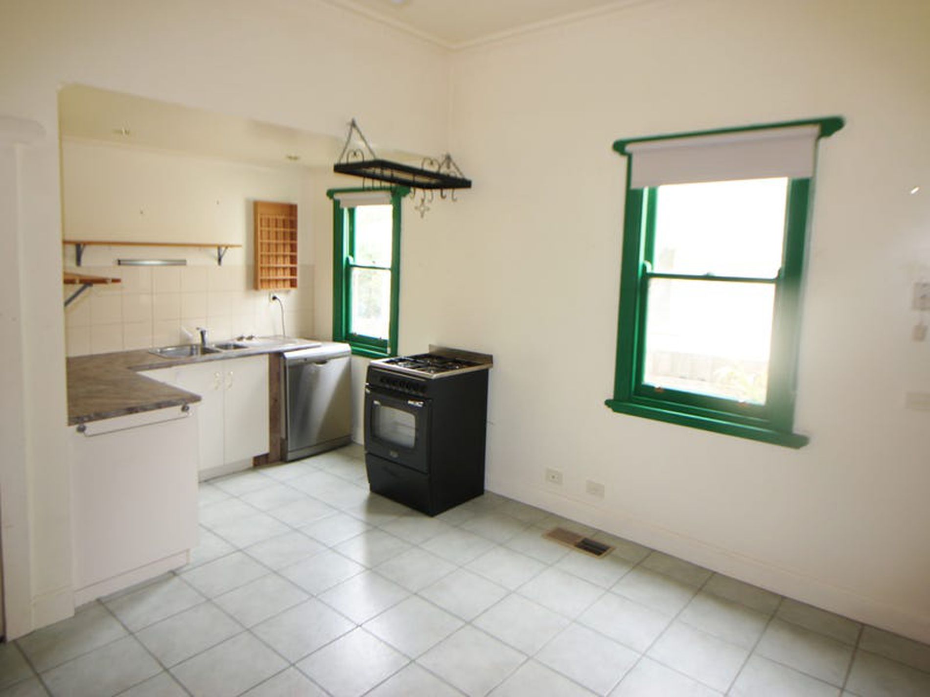 12 Craddock Street, North Geelong