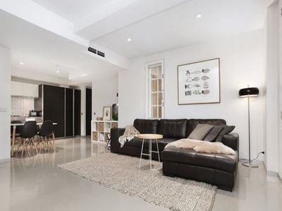 304 / 9 Commercial Road, Melbourne