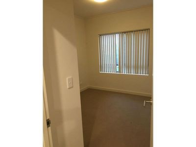 6 / 20 Medina Parade, North Coogee