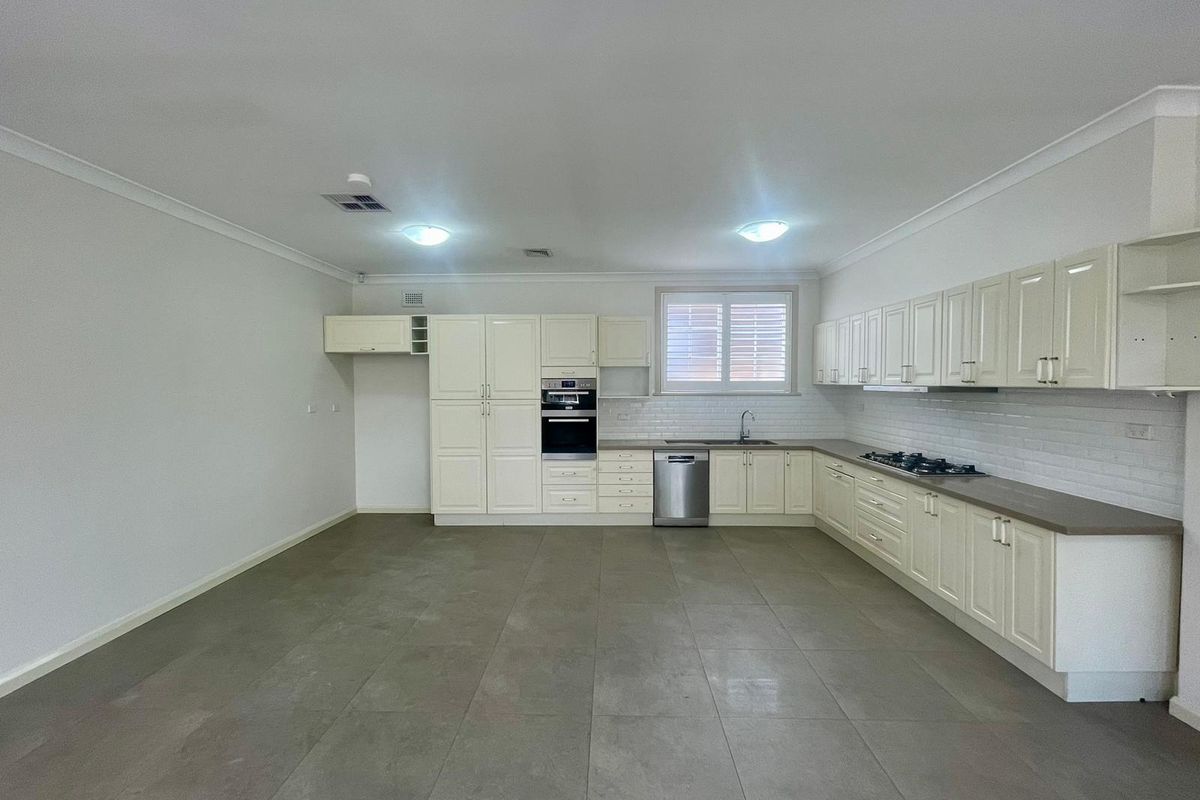 174 Croydon Road, Croydon