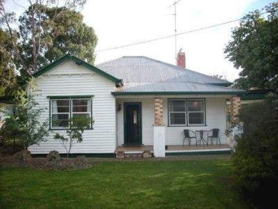22 Wilmoth Avenue, Horsham