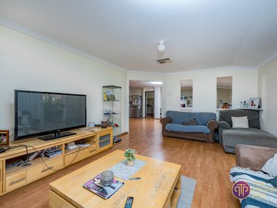 18 Santa Barbara Parade, Quinns Rocks