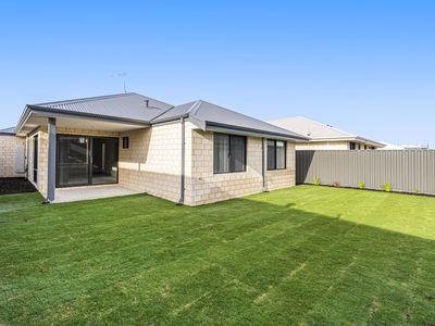 24 Longitude Road, Port Kennedy