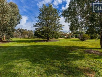 33 Nyanza Road, Table Top
