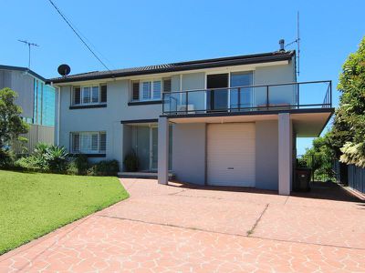 24 Lakeview Crescent, Forster