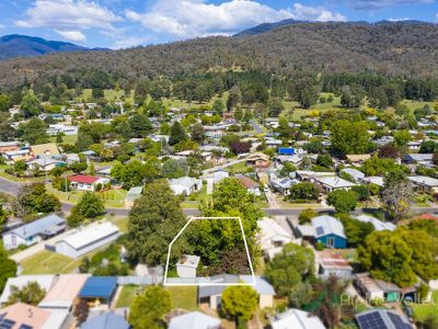 17 Freeburgh Avenue, Mount Beauty