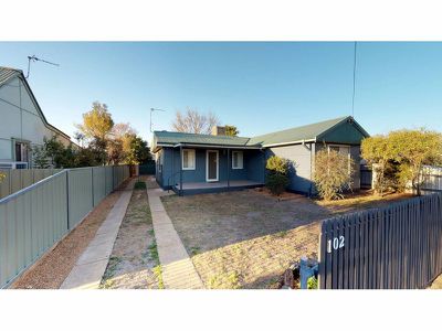 102 Myall Street, Dubbo