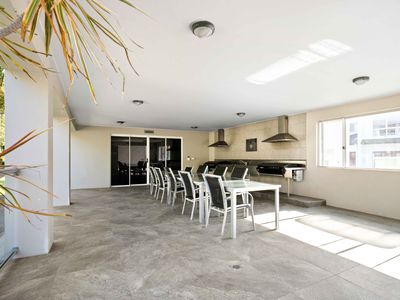 504 / 33 CLARK STREET, Biggera Waters