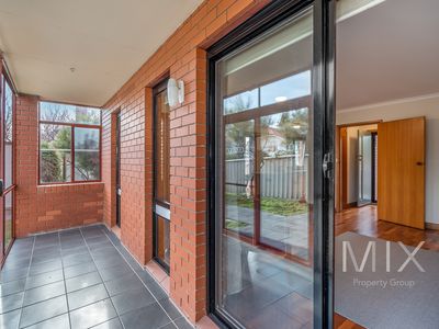 4 / 9 Hildern Street, New Town