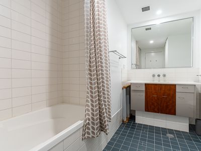 2107 / 184 Grey Street, South Brisbane