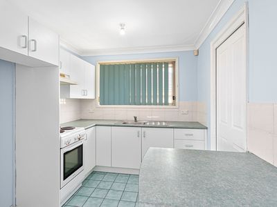 4 / 52 Daintree Drive, Albion Park