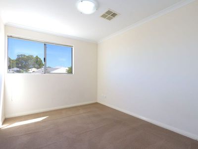 4 / 1 Bally's Turn , Baldivis