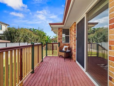 6 Bartlett Terrace, Redland Bay