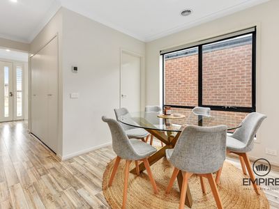 64 Stature Avenue, Clyde North