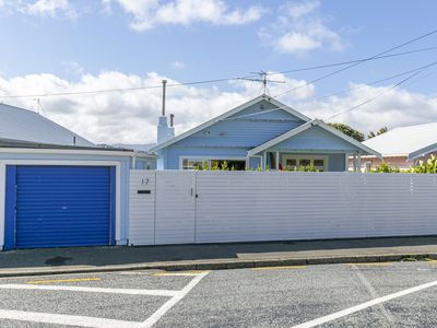 17 Freyberg Street, Lyall Bay