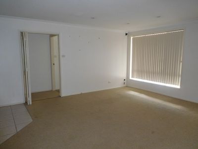 4 Trebbiano Place, Eschol Park
