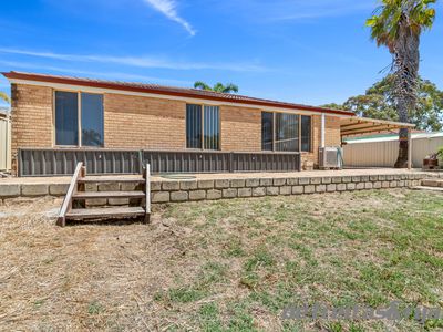 51 Sunningdale Circle, Cooloongup