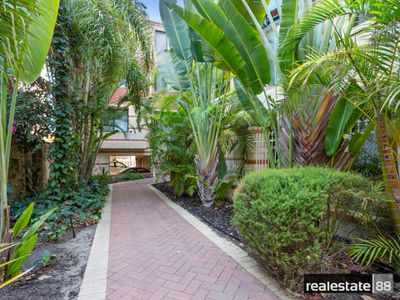 6 / 30 Bronte Street, East Perth