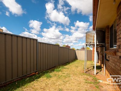 unit 3 / 23 Balblair Street, Guyra