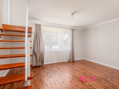 5 Gowan Place, Blayney