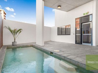 18 / 5 Kingsway Place, Townsville City