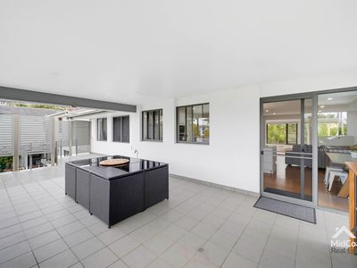 5 Surfriders Promenade, Forster