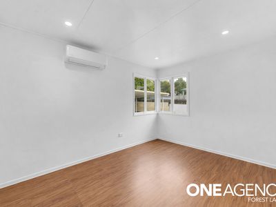 10  Cygnus Street , Inala