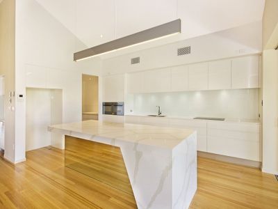 25 First Avenue, Railway Estate