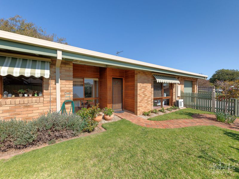 1 / 5 HOLT PLACE, Wodonga