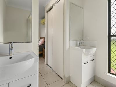 12 MAURO CLOSE, Bentley Park