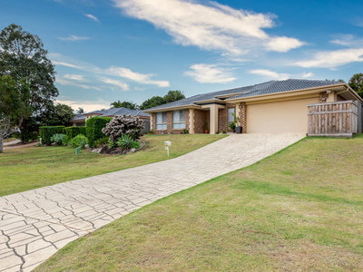 60 Graywillow Boulevard, Oxenford