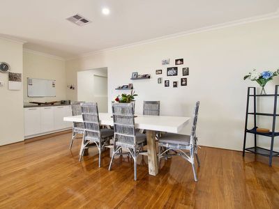 2 Whinhill Loop , Baldivis