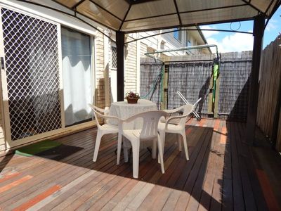 9 / 12 Bergin Street, Booval