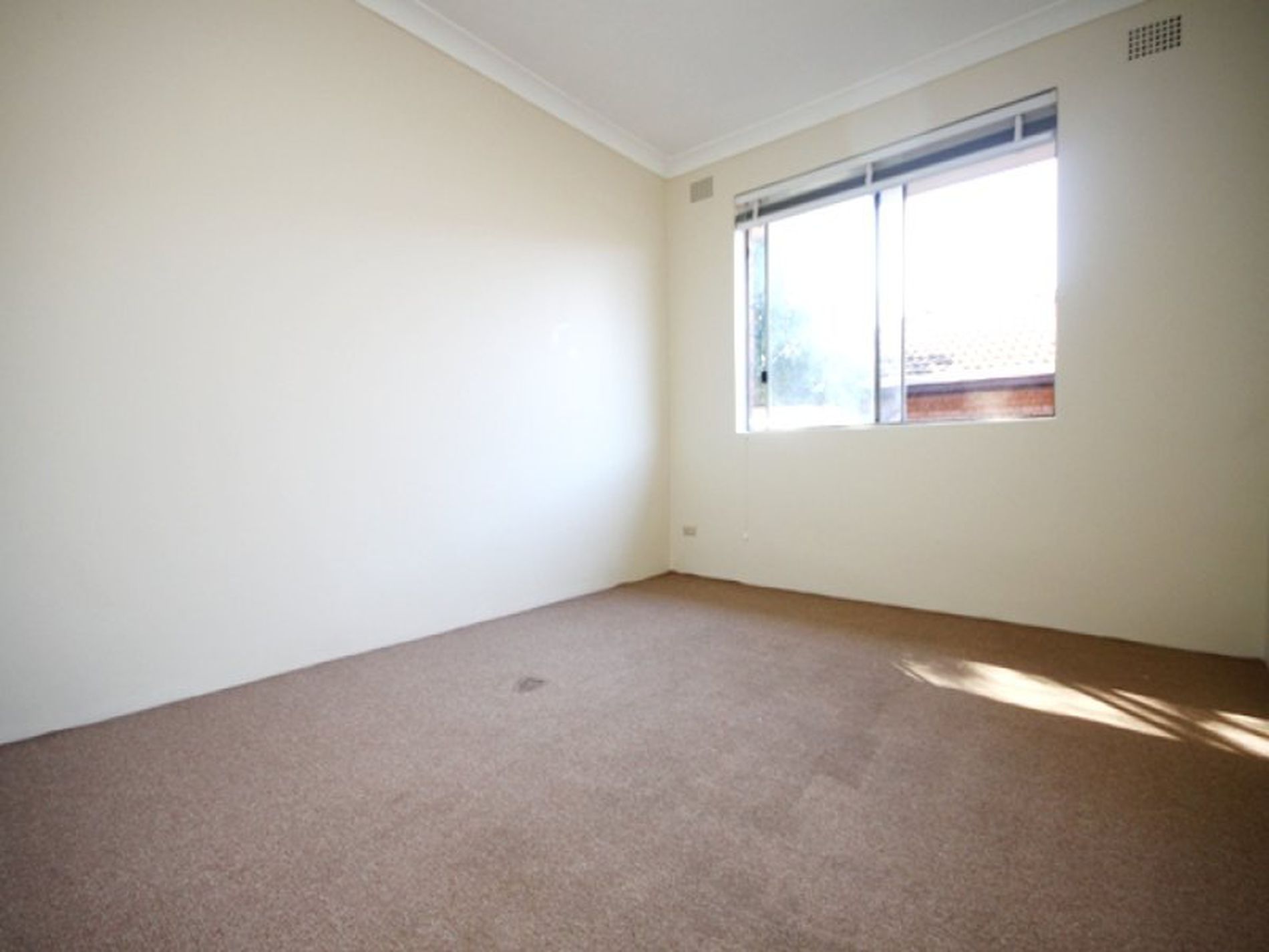 6 / 120 Sproule Street, Lakemba