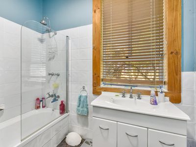 228 POONADA ROAD, Tantanoola