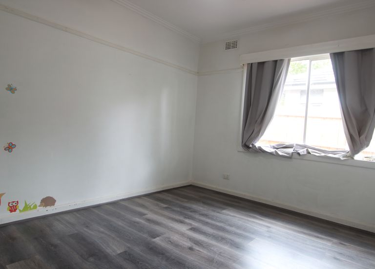 1401 North Road, Oakleigh East