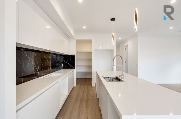 6 Buster Street, Sunbury