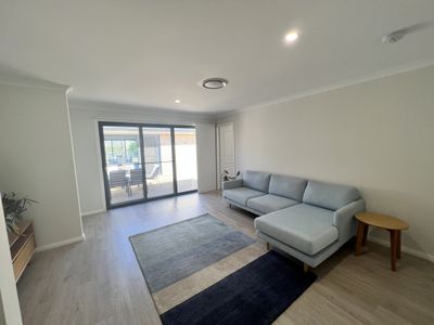 36 Hindmarsh Esplanade, Dubbo