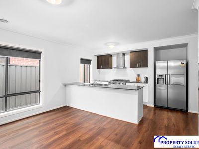 9 Rotary Street, Clyde