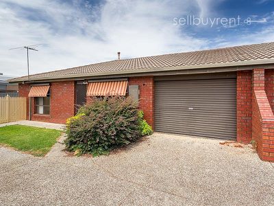 2 / 7 BURNS COURT, Wodonga