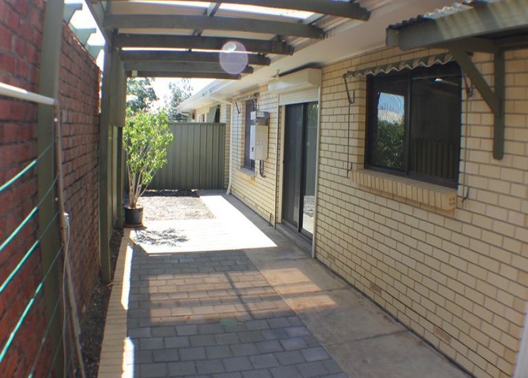 2 / 14 Strathmore Terrace, Brighton