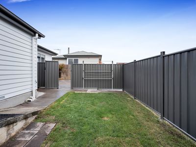 1 / 28 Brooklyn Road, Youngtown