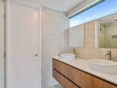 4 / 18 Beatrice Street, Doubleview