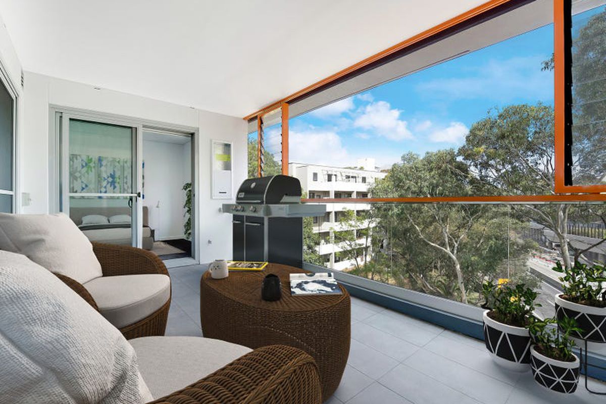 302 / 19-23 Short Street, Homebush