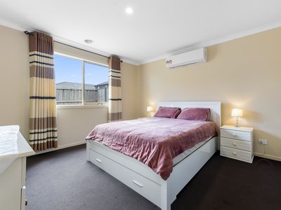 48 Kalbian Drive, Clyde North