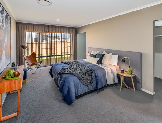 Prestige Home Living in Peregian Springs image 9