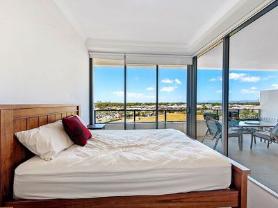 605 / 43 Harbour Town Drive, Biggera Waters