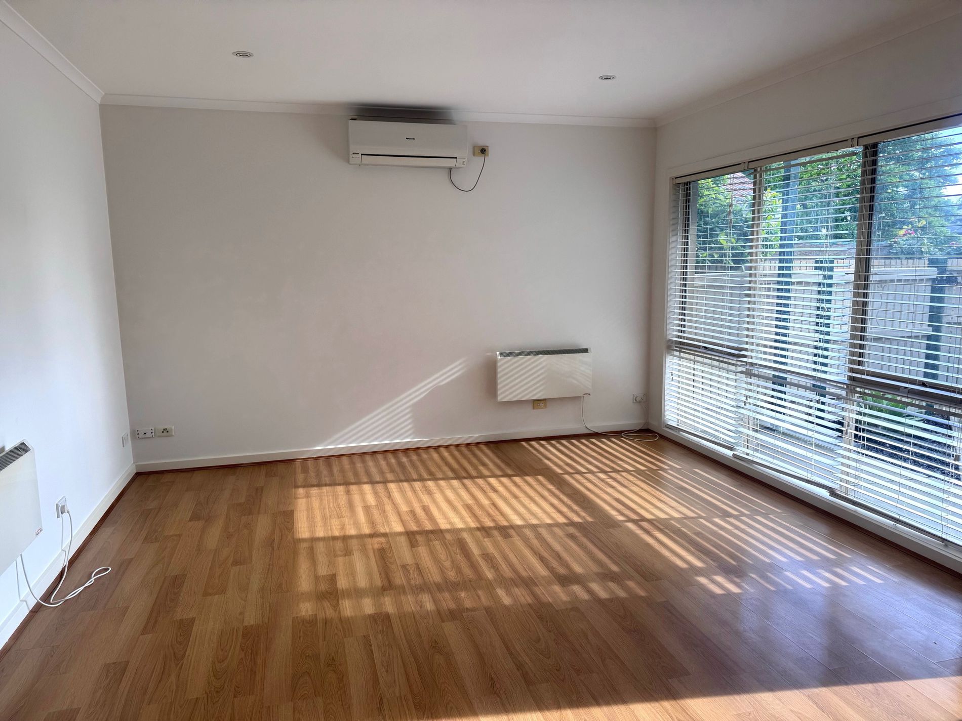 2 / 164 Aitken Street, Williamstown